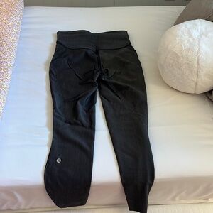 Lululemon black leggings SIZE 6